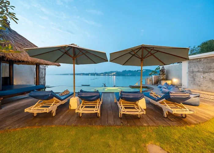 Ceningan Beachside Villas